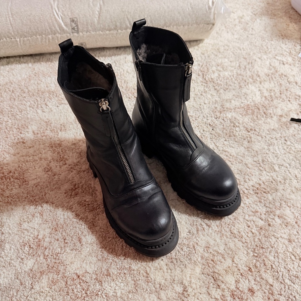 Black Leather Women's Boots